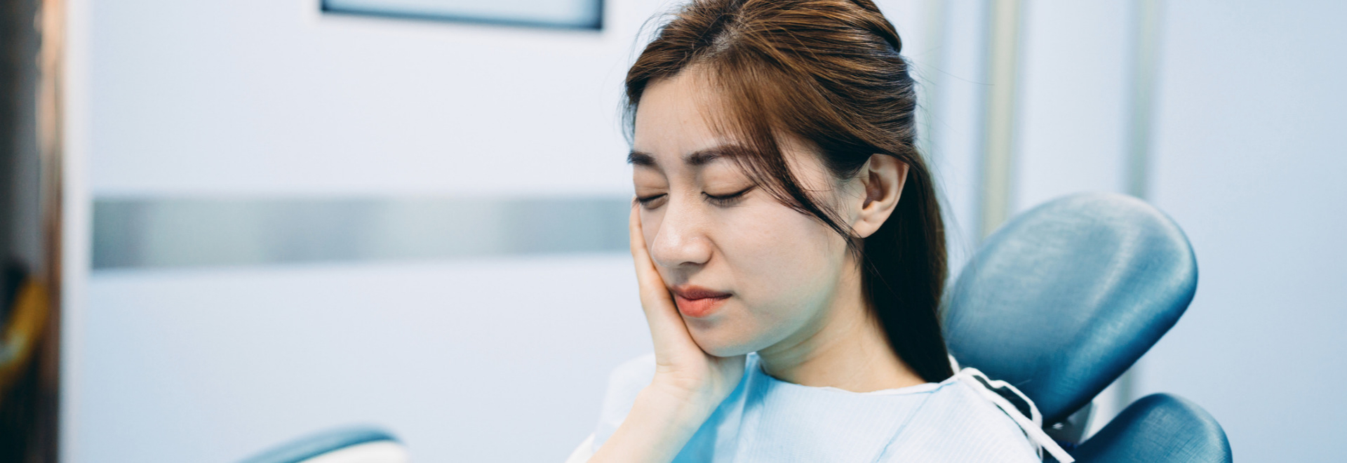 bleeding-gums-causes-symptoms-treatment-prevention