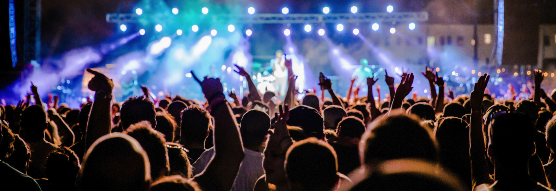 crowd-crushes-stampede-safety-tips